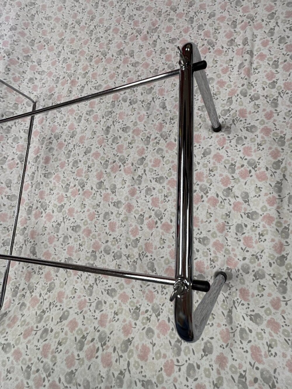 Blanket Lift Bar - for use at End or Side of Bed - Elevates blankets as needed - Picture 5 of 6
